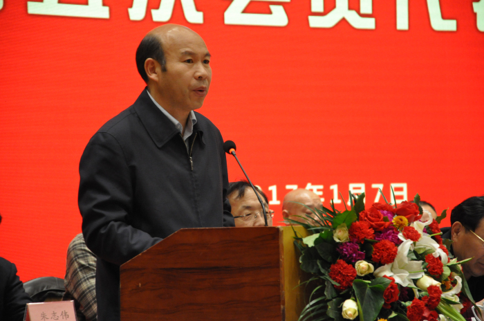 平顶山市委常委常务副市长黄祥利发表讲话.jpg.jpg