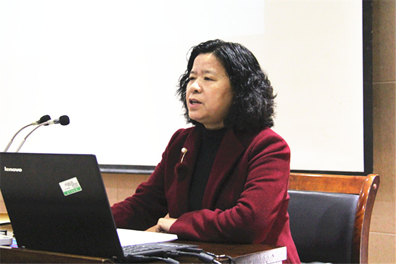 省工商联副主席孔火团授课.jpg